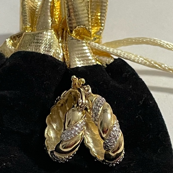 14K Yellow Gold Vermeil Genuine Diamond Accent Hoop Earrings Gift Box - Picture 5 of 5